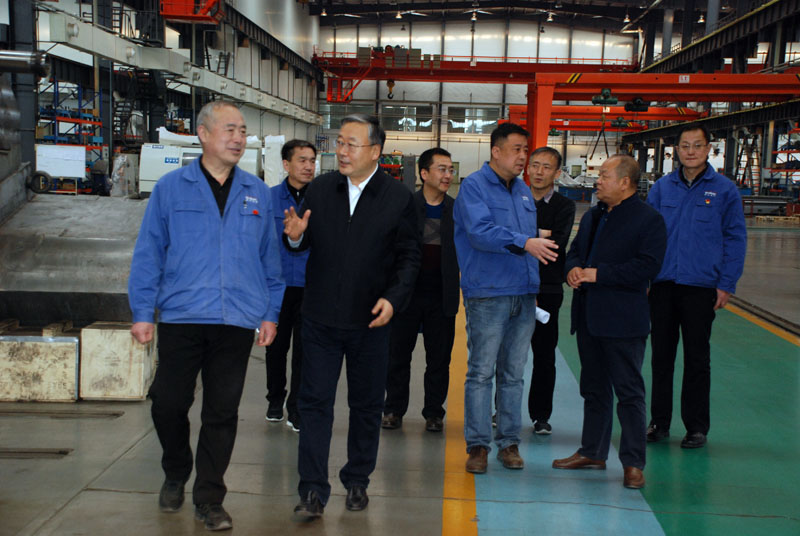甘肅省工信廳副廳長王海峰來來星火機床公司調研