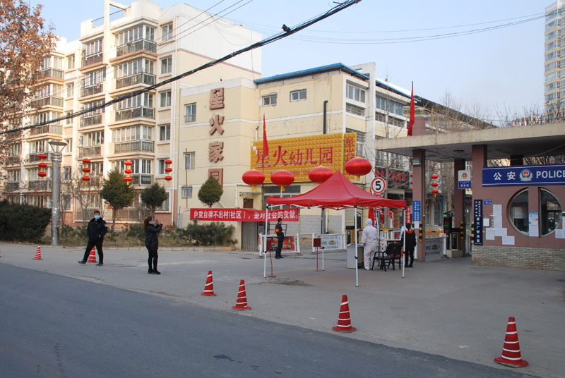 星火醫院 白衣天使變身白衣戰士 星火醫院 白衣天使變身白衣戰士